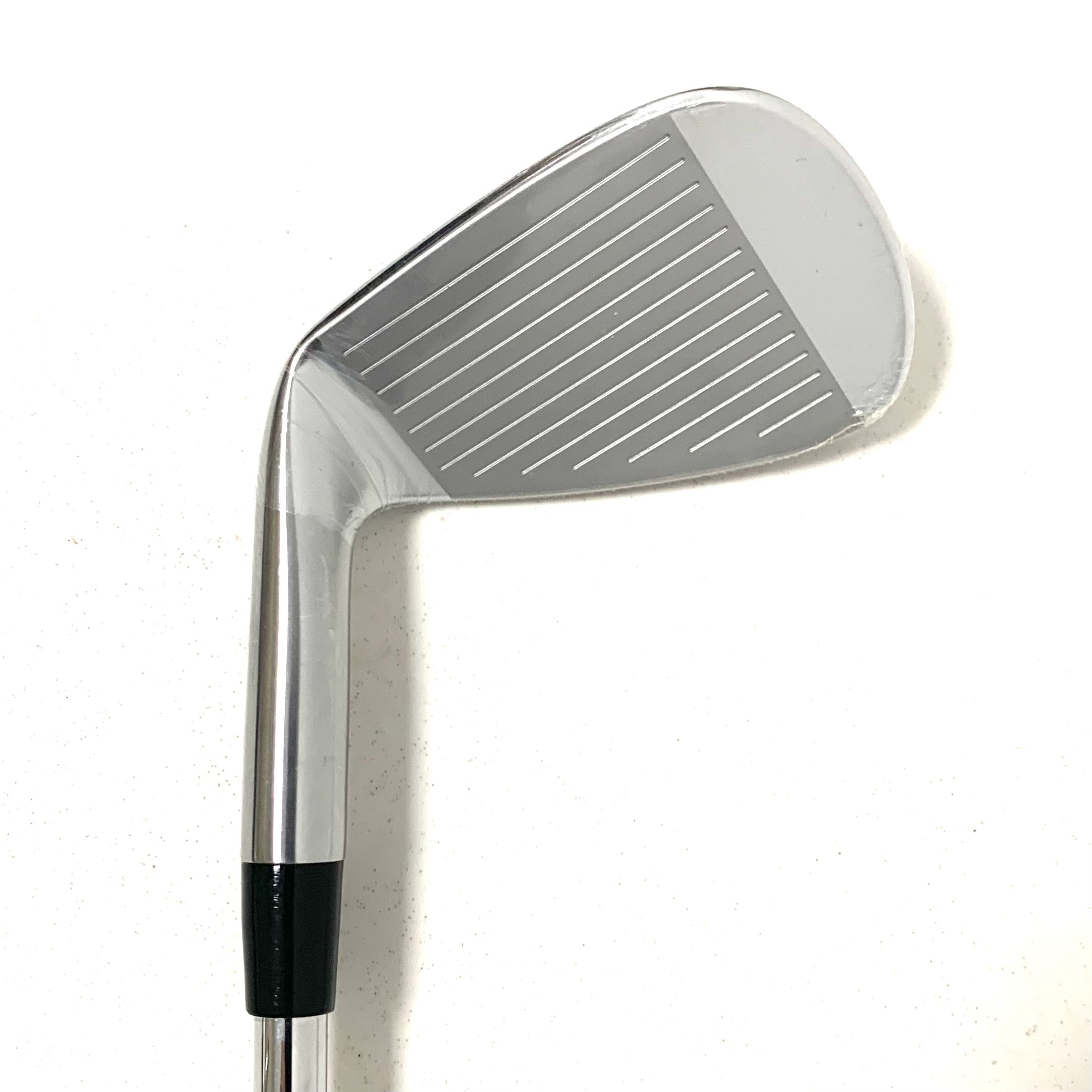Mizuno Pro 221 Pitching Wedge - Dynamic Gold DST 98 R300 Regular Flex shaft - Image 3