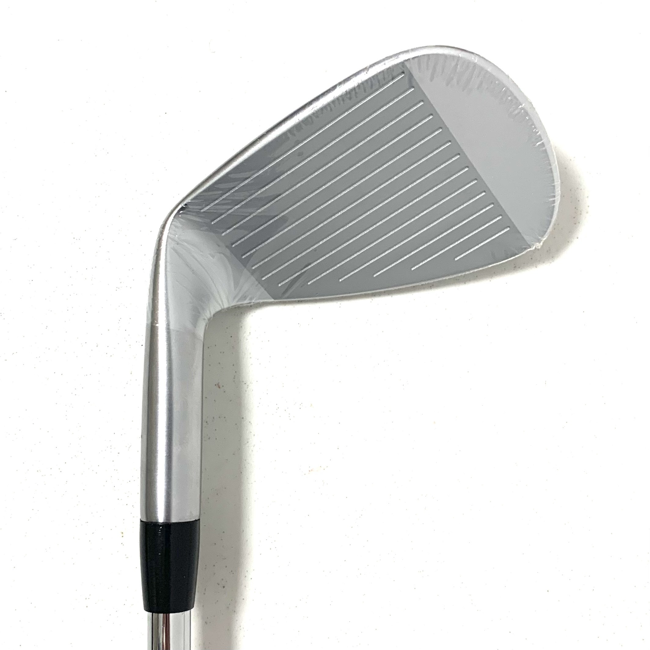 Mizuno JPX 921 Tour Pitching Wedge - Dynamic Gold DST 98 R300 Regular Flex Shaft - Image 3