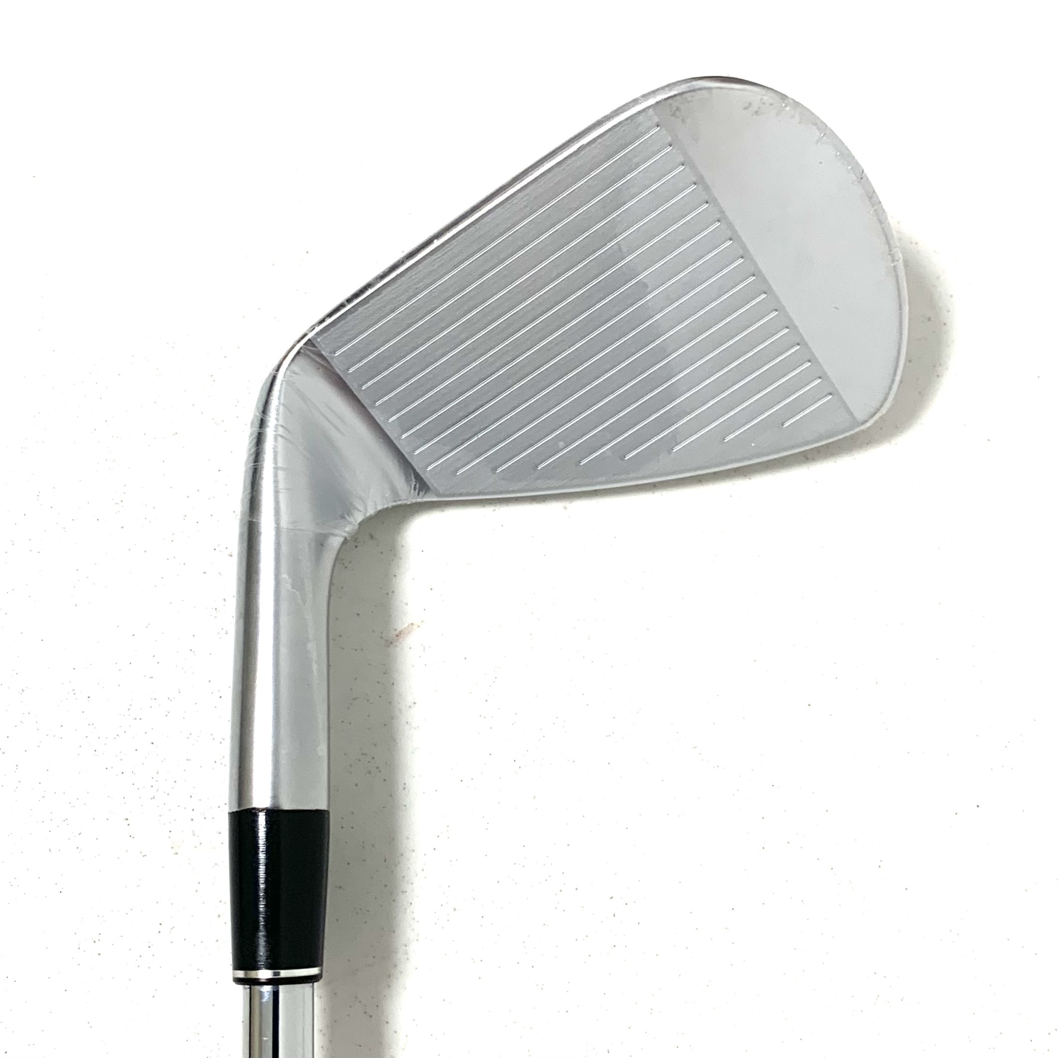 Srixon ZXi5 Pitching Wedge- Dynamic Gold Mid 100 R300 Regular Flex Iron Shaft - Image 3