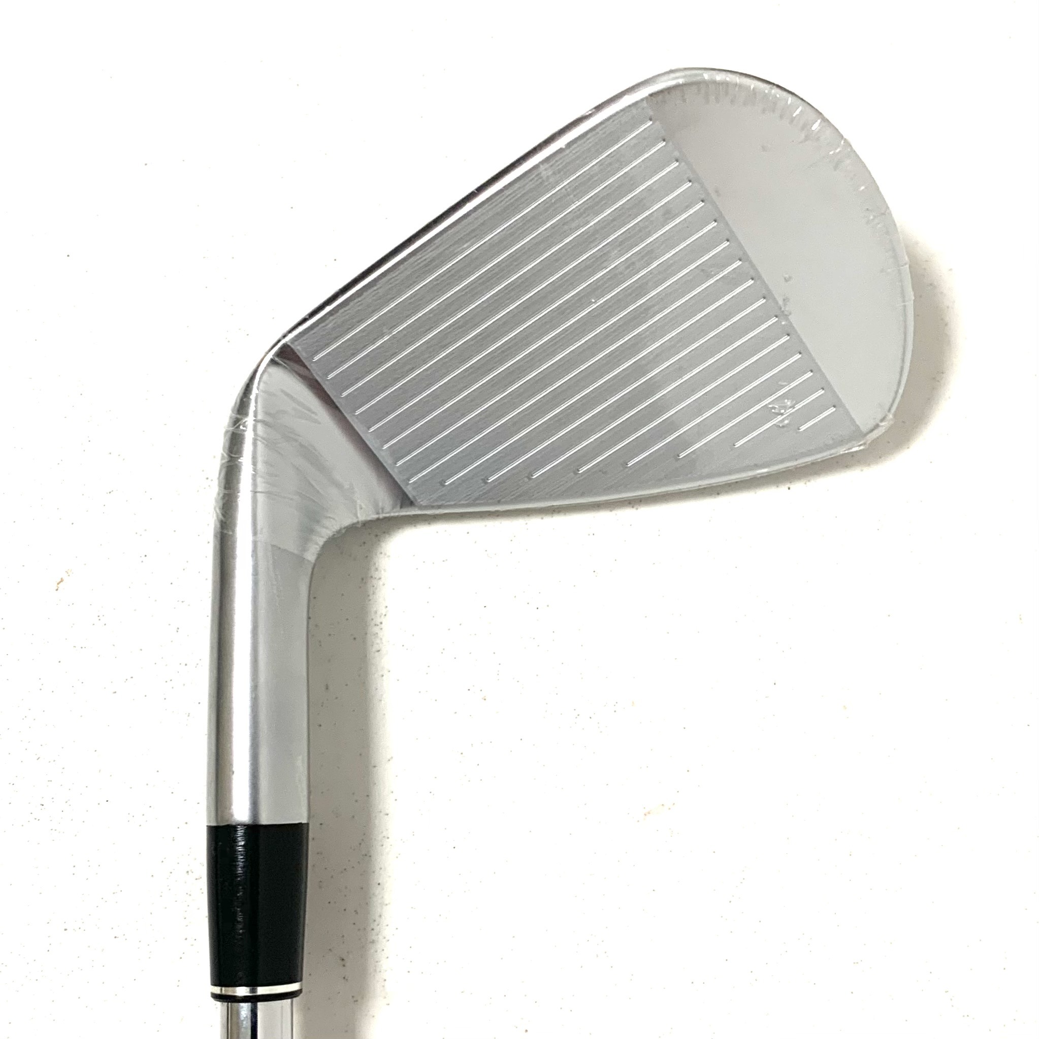 Srixon ZXi5 #9 Iron- Dynamic Gold Mid 100 R300 Regular Flex Iron Shaft - Image 5
