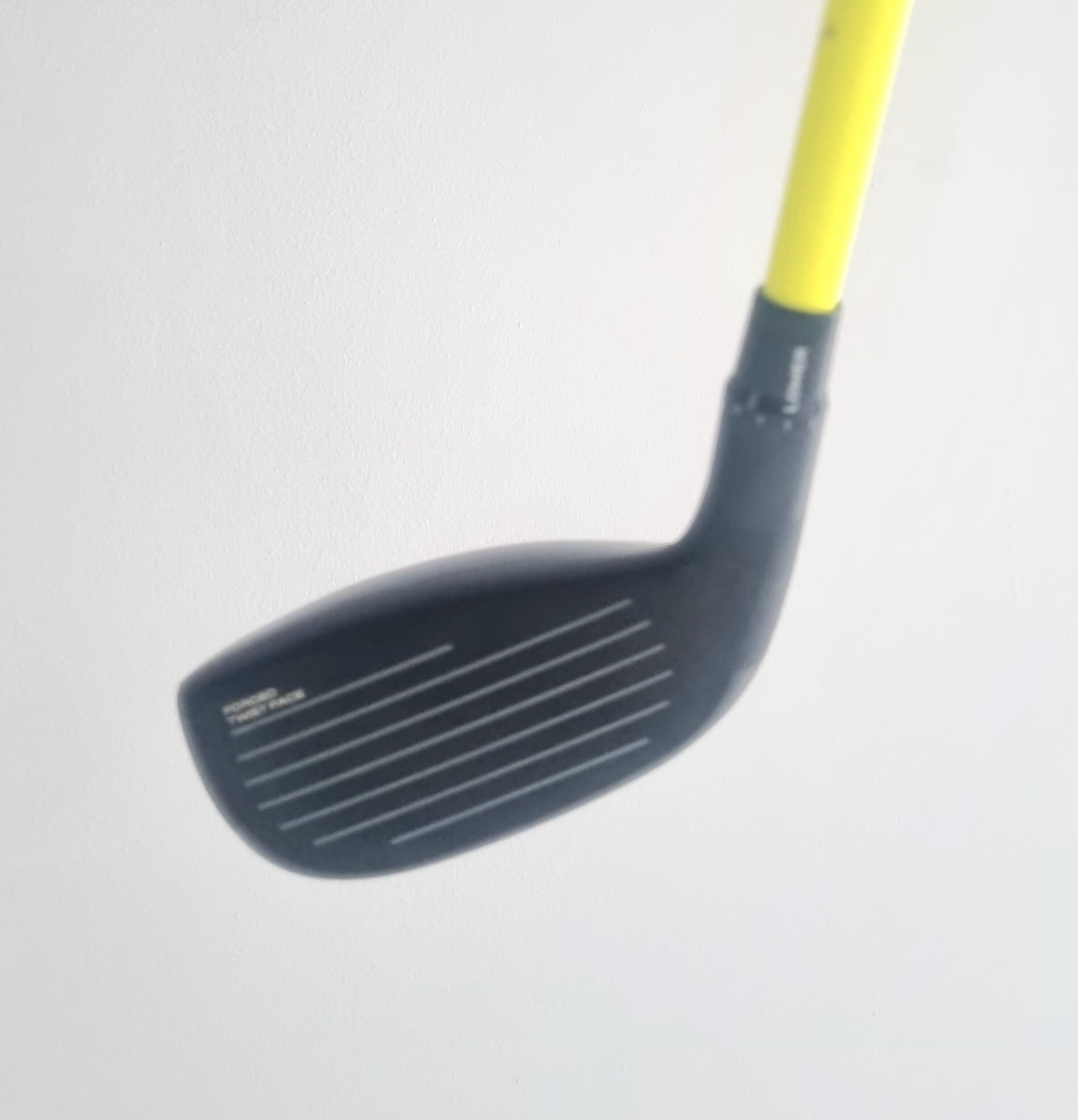 TaylorMade Qi10 Tour 22° #4 Hybrid - UST Mamiya Proforce V2 85F3 Regular Flex Shaft - Image 3