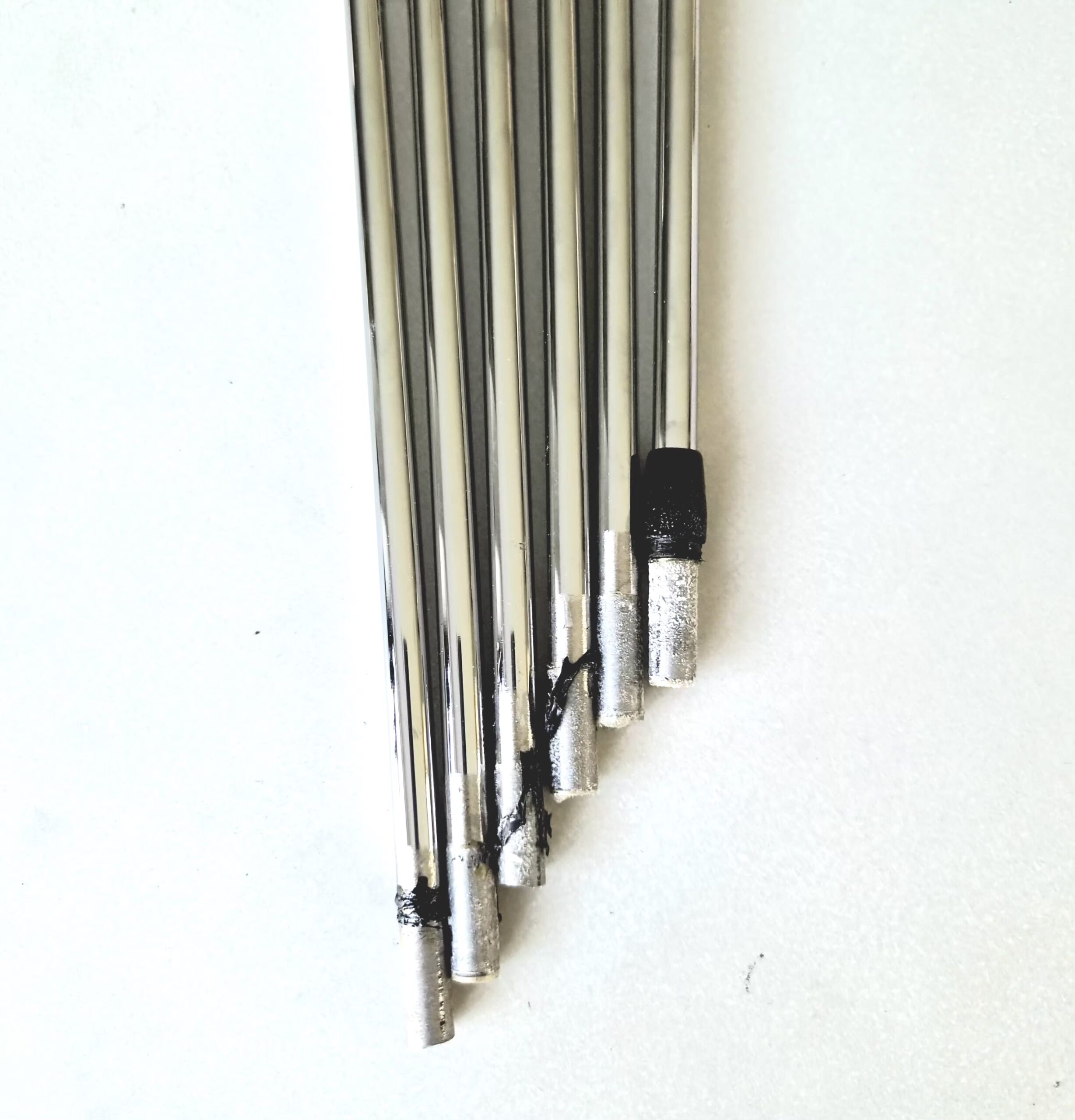 True Temper Dynamic Gold Mid 100 S300 Stiff Flex Golf Iron Shafts #5-P/W (Set of 6) - Pulled - Image 2