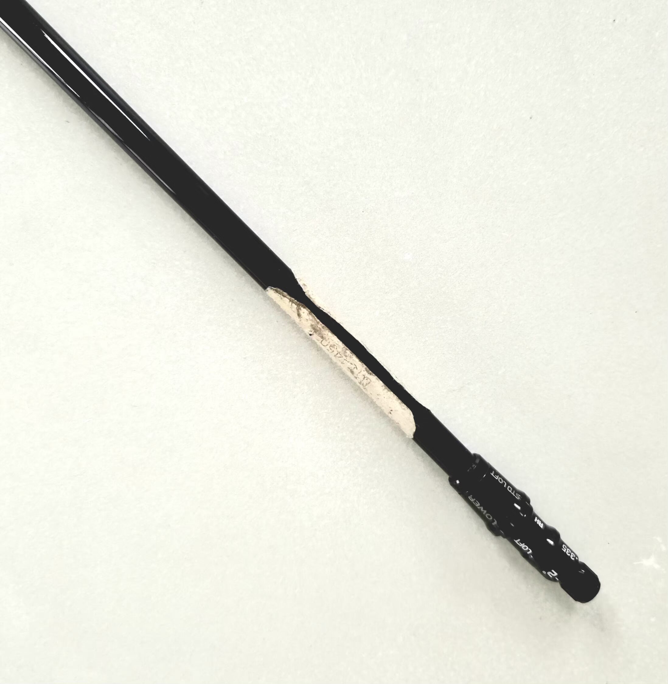 Fujikura Atmos Red 5 Regular Flex Driver Golf Shaft - TaylorMade Adapter - Image 3