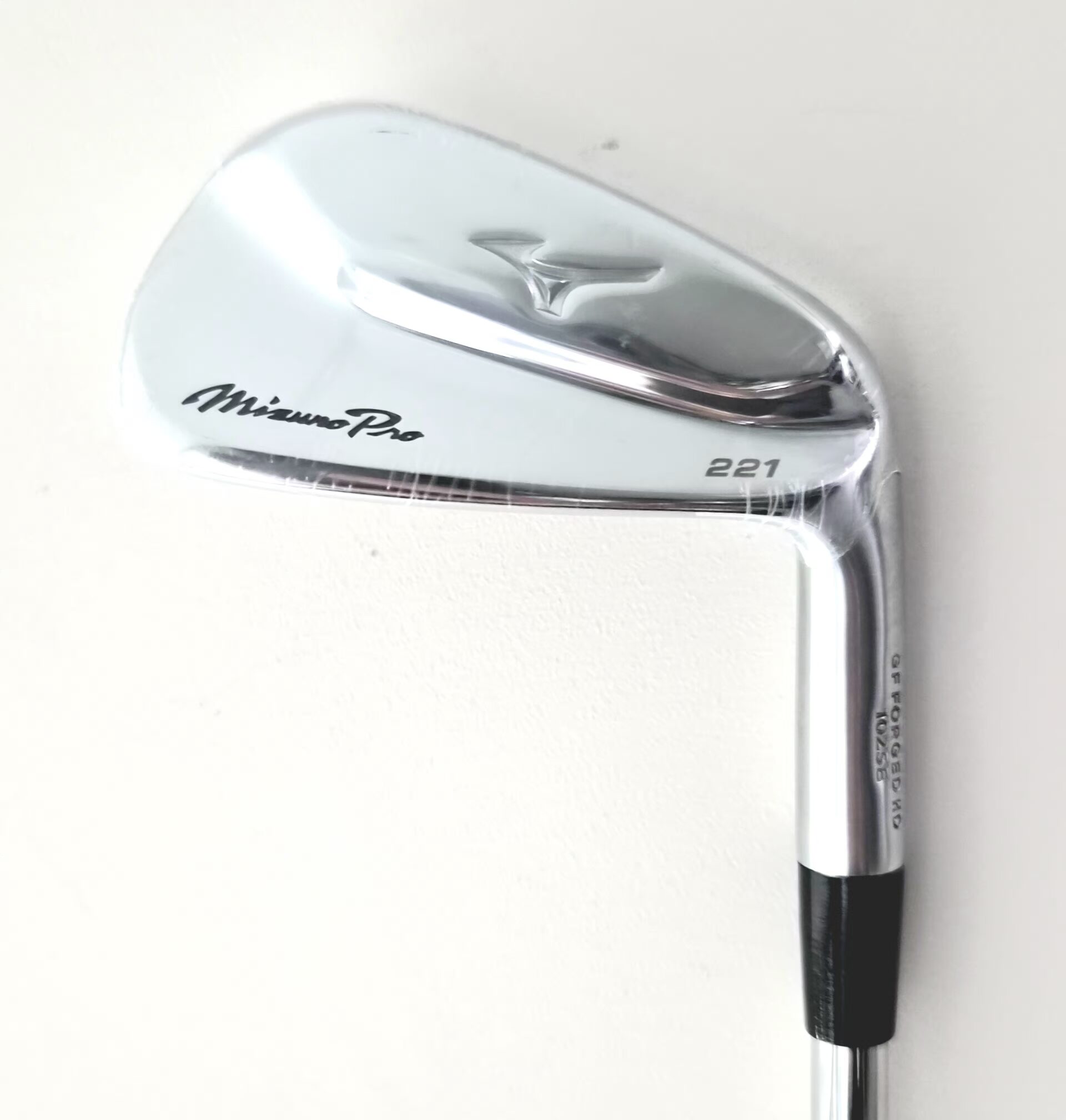 Mizuno Pro 221 #7 Iron Golf Club - Dynamic Gold S300 DST 98 Stiff Flex Shaft