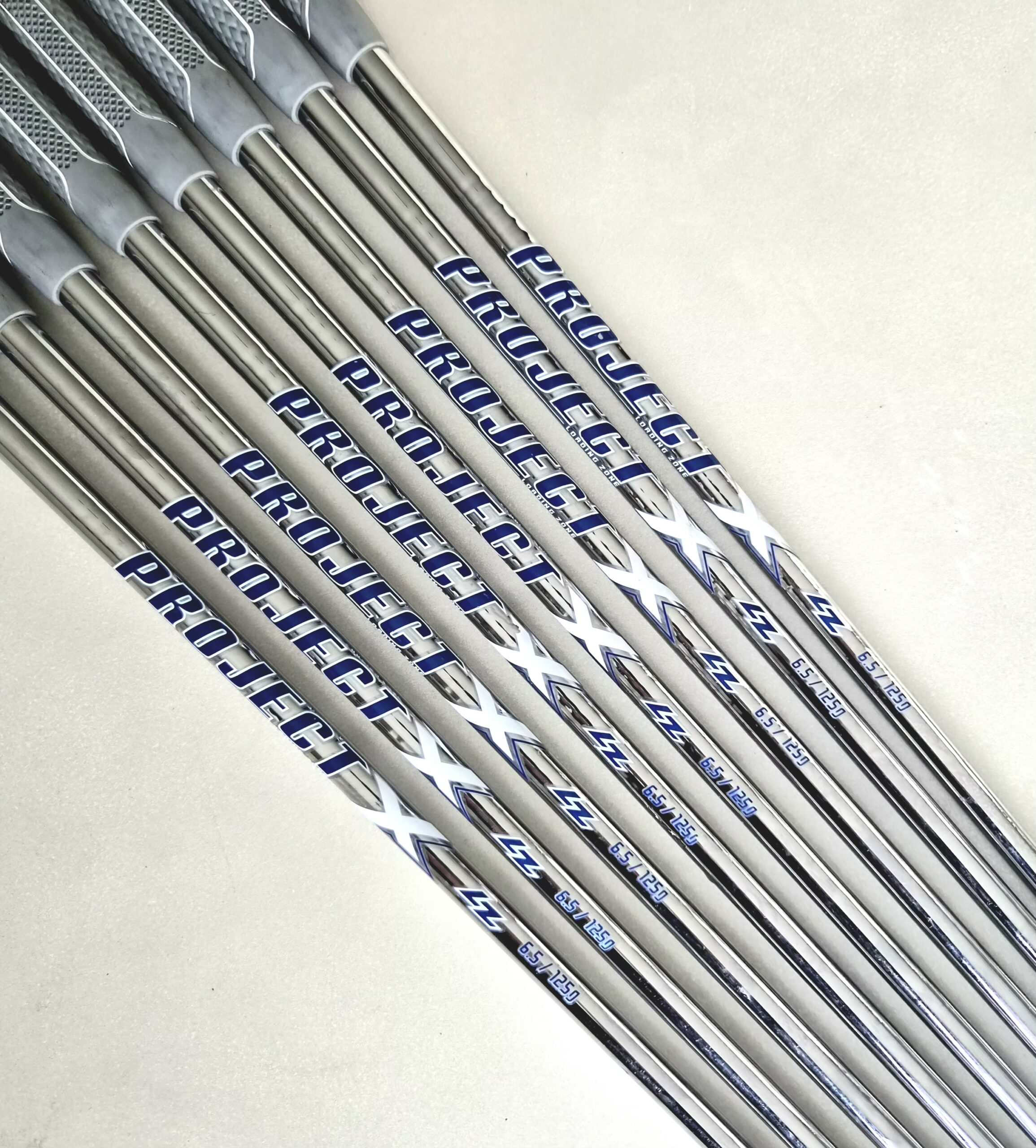 Project X Loading Zone 125 X-Stiff Flex Iron Golf Shaft Set 3#-P/W (Set of 8-) - Pulled