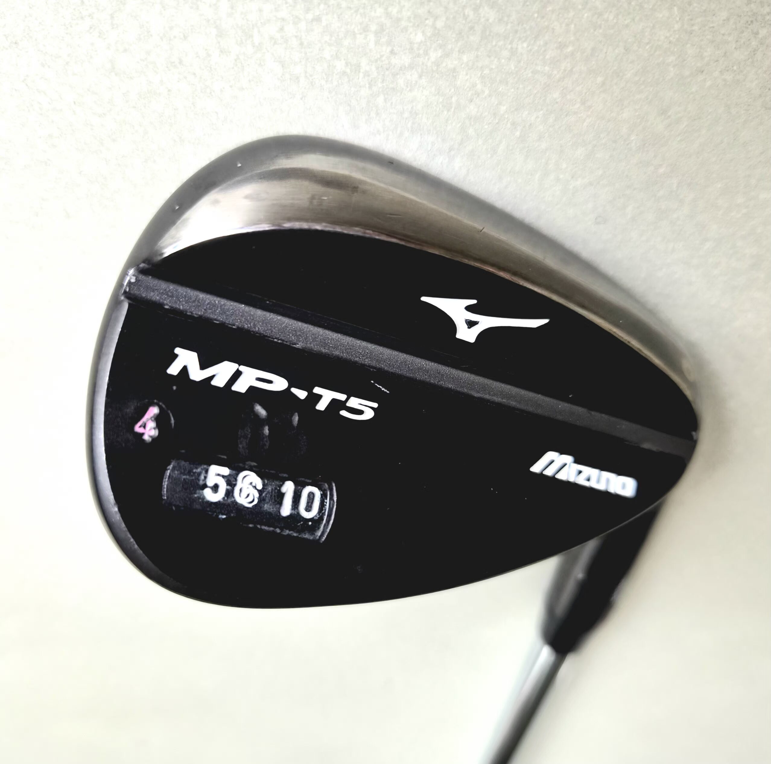 Mizuno MP-T5 56° 10 Sand Wedge Black Chrome Iron Club - Project X 5.5 Regular Flex Shaft